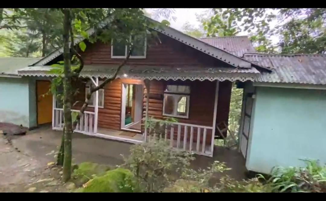 Aranya Baas Homestay Sukhia Pokhari Exteriör bild